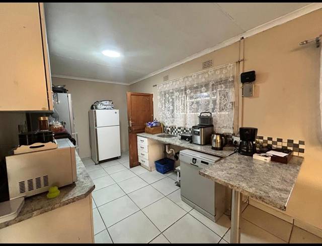 4 BEDROOM HOUSE FOR SALE IN DAL FOUCHE